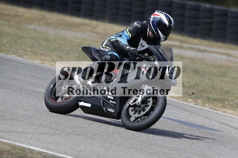 /37 09.08.2026  Pluess Motosport ADR/Einsteiger/183